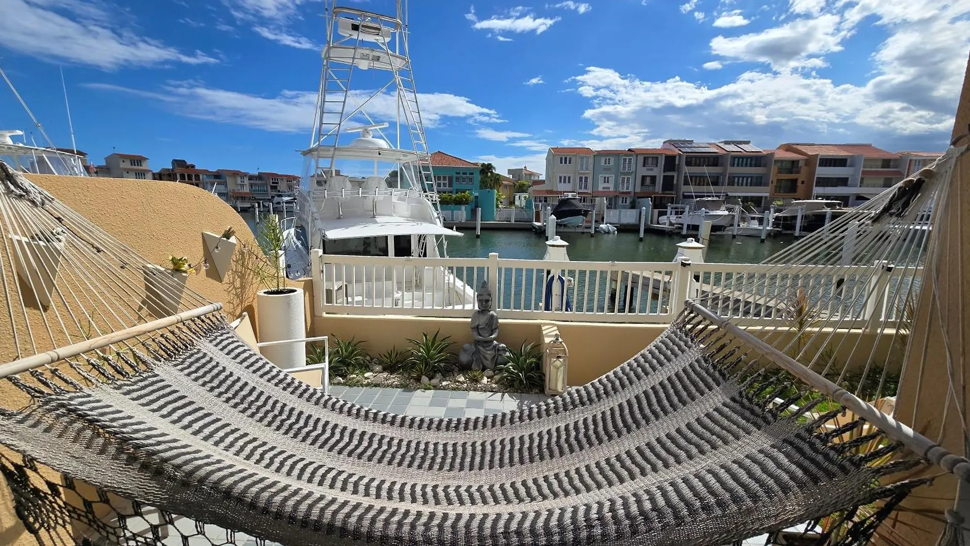 Villa Con Vista A La Marina Humacao Apartment